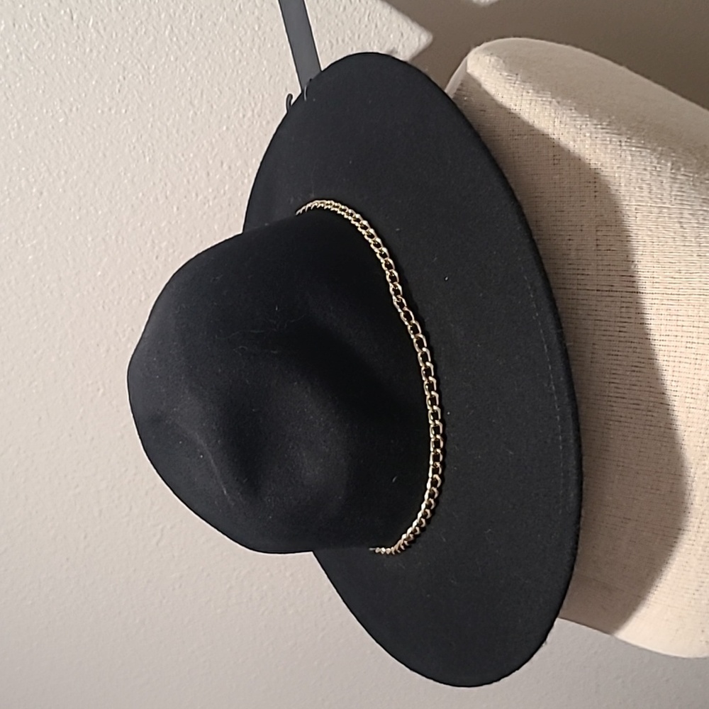 Steve Madden Hat